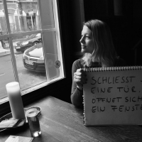 Schliesst Sich Eine Tur, Offnet Sich Ein Fenster